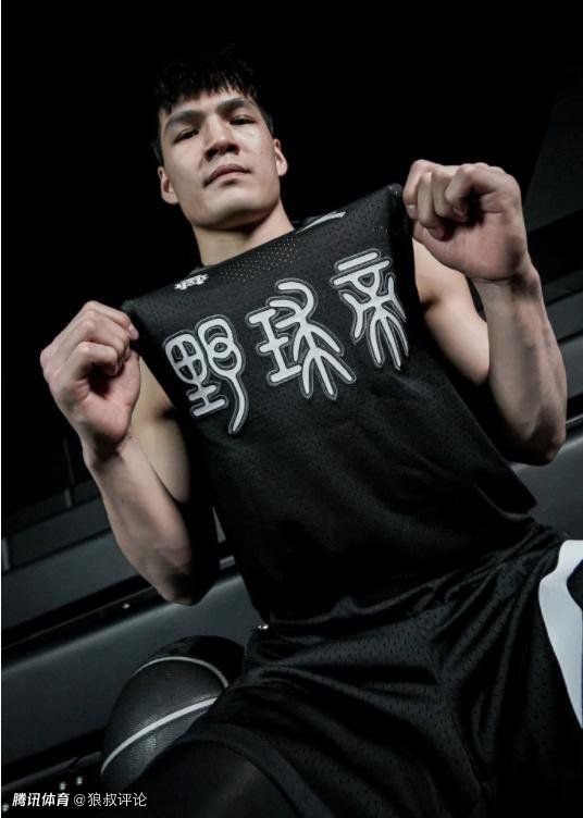 可陈小昭要是能被叶大师看上，收做侍女，那也是八辈子修来的福分啊。